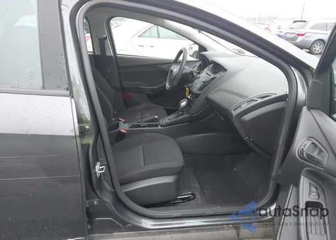 2017 Ford Focus S из США, поврежденный, VIN 1FADP3E25HL345209